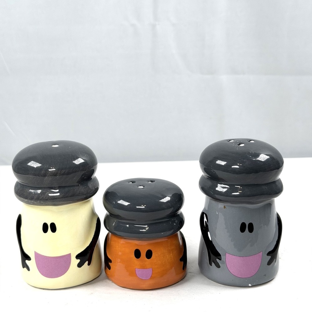 Blue's Clues Salt and Pepper Shaker Set Mr Salt Mrs Pepper Paprika / Rare
